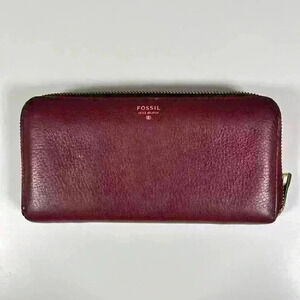 FOSSIL Burgundy Leather Zip Around Wallet Multi Compartment Classic Everyday